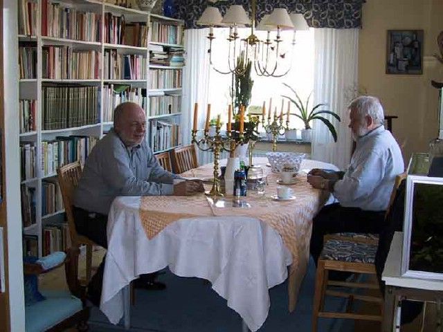 Gunnar providing lunch for Thomas and Leonard, Stockholm, 16 April 2002