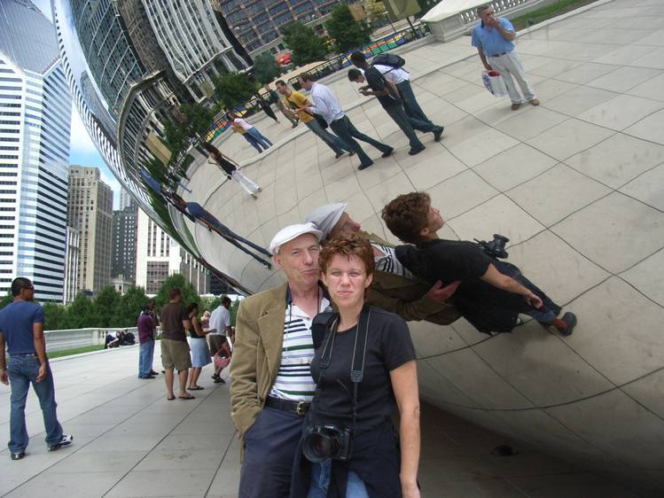  in Cloud Gate, Millennium Park, Chicago, 20 August 2006 