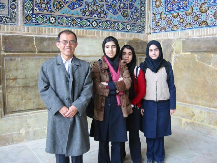 Dr. Chan had equally lively discussions at Estfahan
